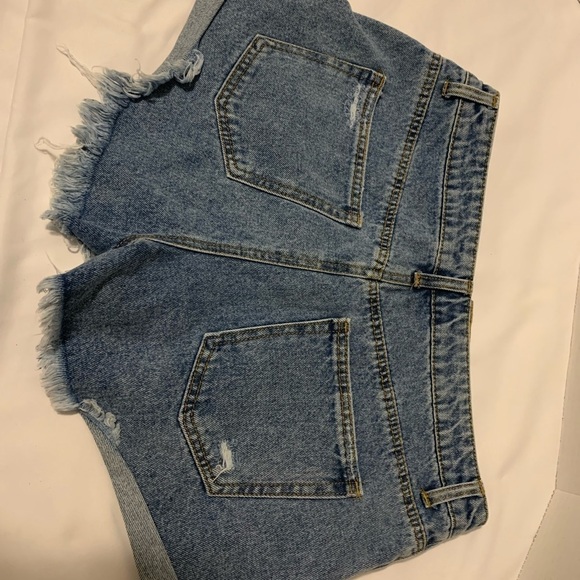 Forever 21, ladies shorts in size 29. - Picture 6 of 10